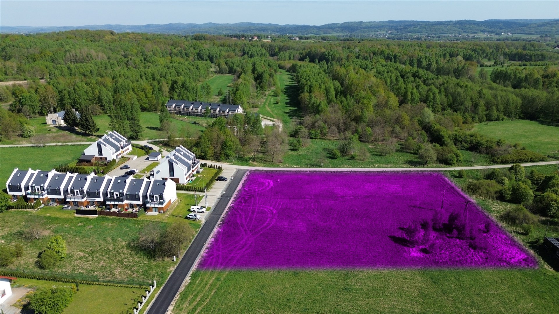 Działka na sprzedaż